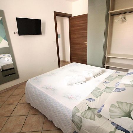 Residence Mare Azzurro Торре-Сан-Джованни-Удженто Экстерьер фото