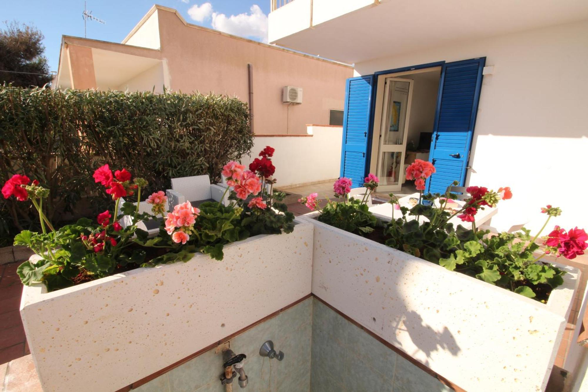 Residence Mare Azzurro Торре-Сан-Джованни-Удженто Экстерьер фото